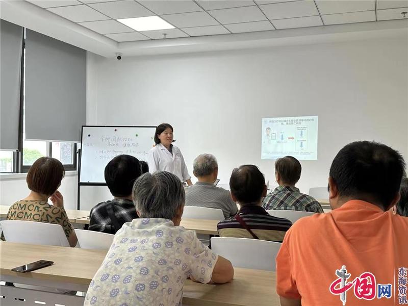 米乐m6官方网站苏州相城区康复医院开展“义诊进社区 夏季养生送健康”义诊志愿活动
